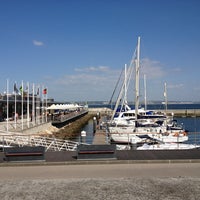 Foto tirada no(a) Porto de Recreio de Oeiras por Izzy S. em 4/23/2013