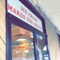 Photo taken at Henry&amp;#39;s Homemade Ice Cream by Morgan R. on 8/4/2017