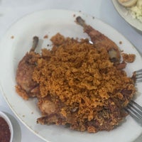 Review Ayam Goreng Ny. Suharti