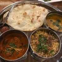 Photo taken at Queen&amp;#39;s Tandoor Indian &amp;amp; Fusion Cuisine by Anasthasia I. on 2/18/2023