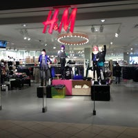h&m uptown
