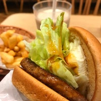 Photo taken at MOS Burger by ma9papa on 5/29/2019