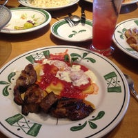 Photo taken at Olive Garden by Guisely C. on 3/17/2013