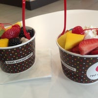 Photo taken at Red Mango by Guisely C. on 3/31/2013