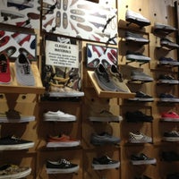 vans store flatirons mall