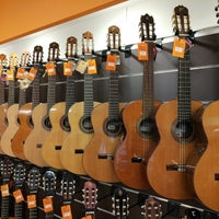Das Foto wurde bei MERCADO DA MÚSICA - Instrumentos musicais e acessórios von MERCADO DA MÚSICA - Instrumentos musicais e acessórios am 5/11/2018 aufgenommen