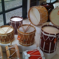 Foto diambil di MERCADO DA MÚSICA - Instrumentos musicais e acessórios oleh MERCADO DA MÚSICA - Instrumentos musicais e acessórios pada 7/24/2013