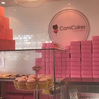 Photo taken at CamiCakes Cupcakes &amp;amp; Creamery by Doris E. on 9/15/2017
