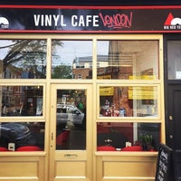 5/19/2017にBig Red Tent Vinyl CafeがBig Red Tent Vinyl Cafeで撮った写真