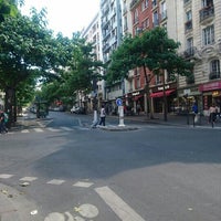 Photo taken at Avenue de Laumière by GARY 🇫🇷🚅 on 7/23/2016