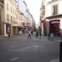 Photo taken at Rue de Lévis by GARY 🇫🇷🚅 on 7/17/2018