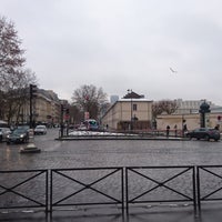 Photo taken at Place de l&amp;#39;École Militaire by GARY 🇫🇷🚅 on 1/22/2019