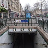 Photo taken at Métro Reuilly–Diderot [1,8] by GARY 🇫🇷🚅 on 1/6/2018