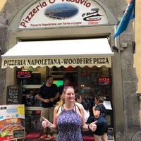 7/28/2018 tarihinde Maddie M.ziyaretçi tarafından Pizzeria O&amp;#39; Vesuvio Napoletana Forno Legna'de çekilen fotoğraf