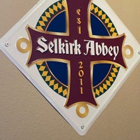 Снимок сделан в Selkirk Abbey Brewing Company пользователем Brigitte B. 2/13/2021
