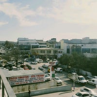 Photo taken at Saka Otomotiv Şaşmaz Oto Sanayi by deli on 2/18/2017