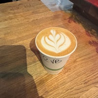 Foto tirada no(a) The Wormhole Coffee por Swara D. em 12/14/2023