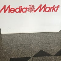 Foto tomada en Media Markt Türkiye Genel Müdürlük  por Asli E. el 9/21/2017