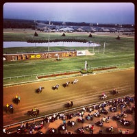 Foto tomada en Lone Star Park  por Elysa E. el 7/4/2013