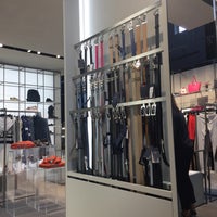 snemand Moralsk bibliotek Armani Jeans Outlet - Maasmechelen - 0 tips