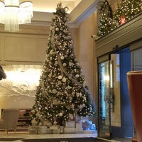 12/25/2017 tarihinde Jessica K.ziyaretçi tarafından Loews Regency Hotel'de çekilen fotoğraf