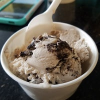 Photo taken at Larry&amp;#39;s Homemade Ice Cream by Jessica K. on 8/26/2017