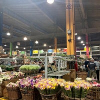Photo taken at Mercado de Flores de Buenos Aires by Maria L. on 4/16/2021
