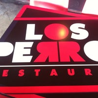 รูปภาพถ่ายที่ Los Perros โดย Misty A. เมื่อ 3/13/2013