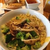 Photo taken at Noodles &amp;amp; Company by 💀Charlie🇺🇸 B. on 3/22/2018
