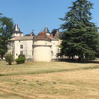 Photo taken at Château de la Brède by Benoit D. on 7/29/2020