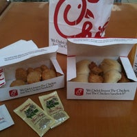 Photo taken at Chick-fil-A by M C. on 11/17/2012