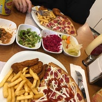 Photo taken at Piu Pizza by Büşra N. on 7/11/2018