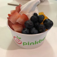 Photo taken at Pinkberry by Lipstouched on 1/11/2018