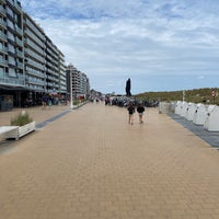 Photo taken at Zeedijk Nieuwpoort-Bad by Inge H. on 7/14/2023