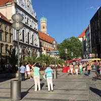 รูปภาพถ่ายที่ Hotel Schlicker „Zum Goldenen Löwen“ โดย Bert v. เมื่อ 6/13/2015