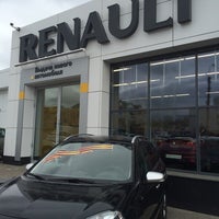 Foto tirada no(a) Автосалон Renault por Ilia em 5/6/2014