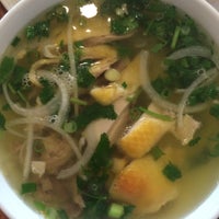 Снимок сделан в Bolsa Vietnamese Restaurant пользователем Poey N. 1/3/2016