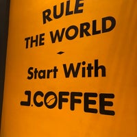 10/15/2018にلقمه .がJ.CO Donuts &amp;amp; Coffeeで撮った写真