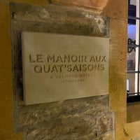 Foto diambil di Belmond Le Manoir aux Quat&amp;#39;Saisons oleh Ian C. pada 12/10/2022