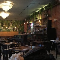 11/19/2017 tarihinde Anastasia Z.ziyaretçi tarafından Petit Café'de çekilen fotoğraf