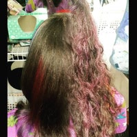 8/16/2015 tarihinde Elizabeth O.ziyaretçi tarafından MsLizzPhd&amp;#39;s Suite Of Healthy Hair'de çekilen fotoğraf