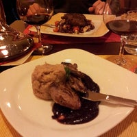 Foto diambil di Española – Restaurante &amp;amp; Tapas Bar oleh Petr D. pada 11/19/2014