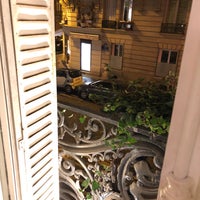Das Foto wurde bei Hôtel de la Trémoille von HS am 12/29/2017 aufgenommen