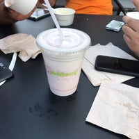 Photo taken at Pinkberry by Anel C. on 9/4/2017