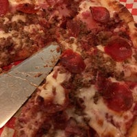 7/4/2017 tarihinde Lisa B.ziyaretçi tarafından Pizza Heaven Bistro'de çekilen fotoğraf
