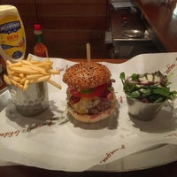 Photo taken at Burger &amp;amp; Lobster by Tc P. on 8/10/2015