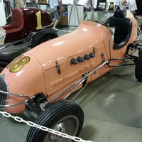 รูปภาพถ่ายที่ National Sprint Car Hall of Fame &amp;amp; Museum โดย Jamie เมื่อ 8/8/2013