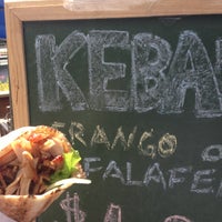 Das Foto wurde bei Spiro Giro - Kebab Trailer von Rodrigo B. am 8/15/2013 aufgenommen