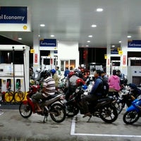 Photo taken at Shell by Gusyanto L. on 10/3/2012