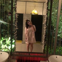 Photo taken at Three Mangoes by Jaooa on 12/28/2019
